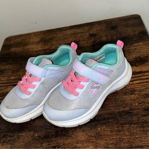 Skechers Kids' Light Gray and Pink Sneakers